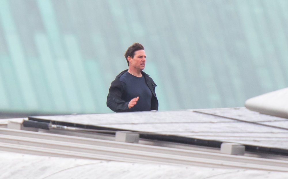 Tom Cruise;<br>Tom Cruise Filming Mission: Impossible 6