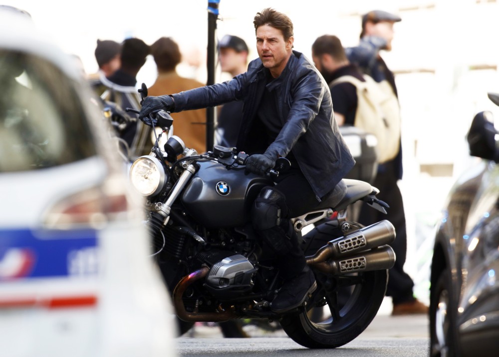 BMW R Nine t с Tom Cruise