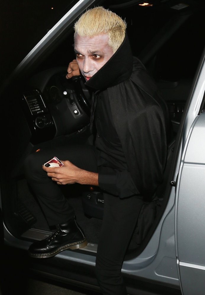 Tony Kanal;<br>Kate Hudson's Halloween Party