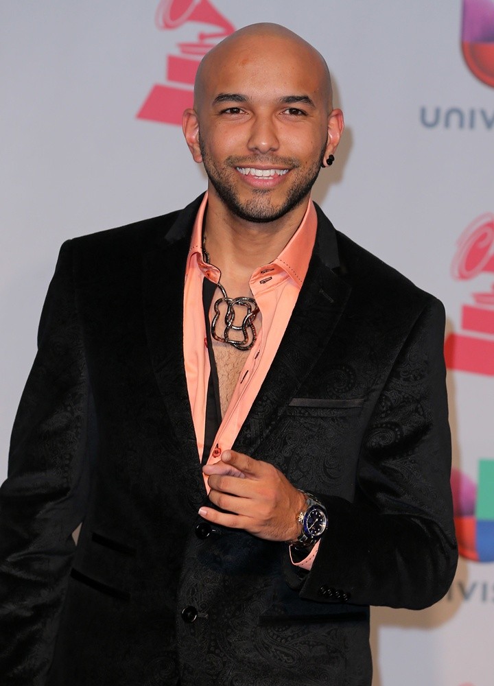 2NYCe;<br>The Latin Grammys 2013