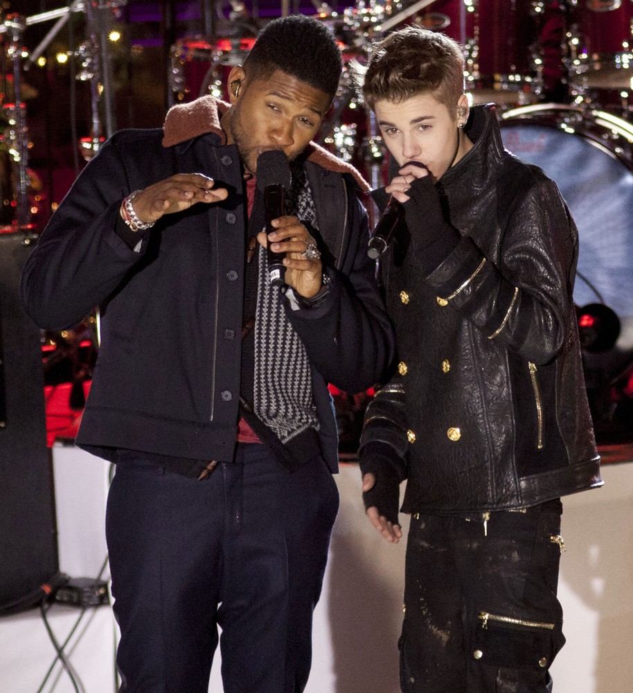 Usher;Justin Bieber;<br>Justin Bieber and Usher Perform for The Pre-Taping of The Rockefeller Center Christmas Tree Lighting