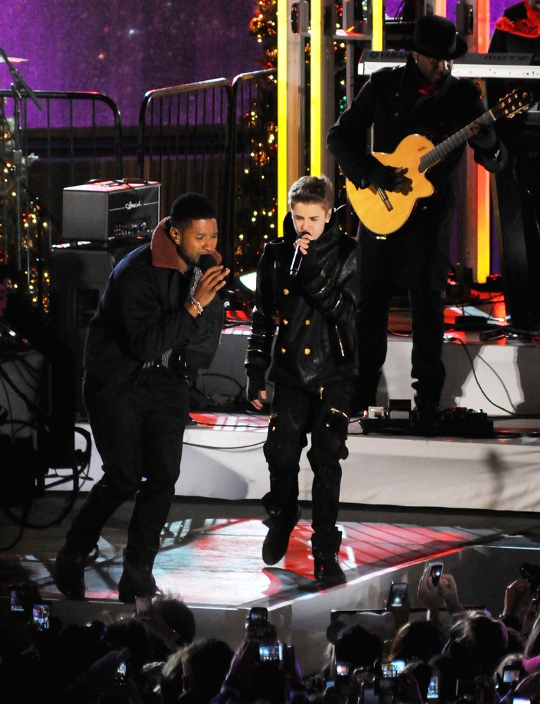 Usher;Justin Bieber;<br>Justin Bieber and Usher Perform for The Pre-Taping of The Rockefeller Center Christmas Tree Lighting