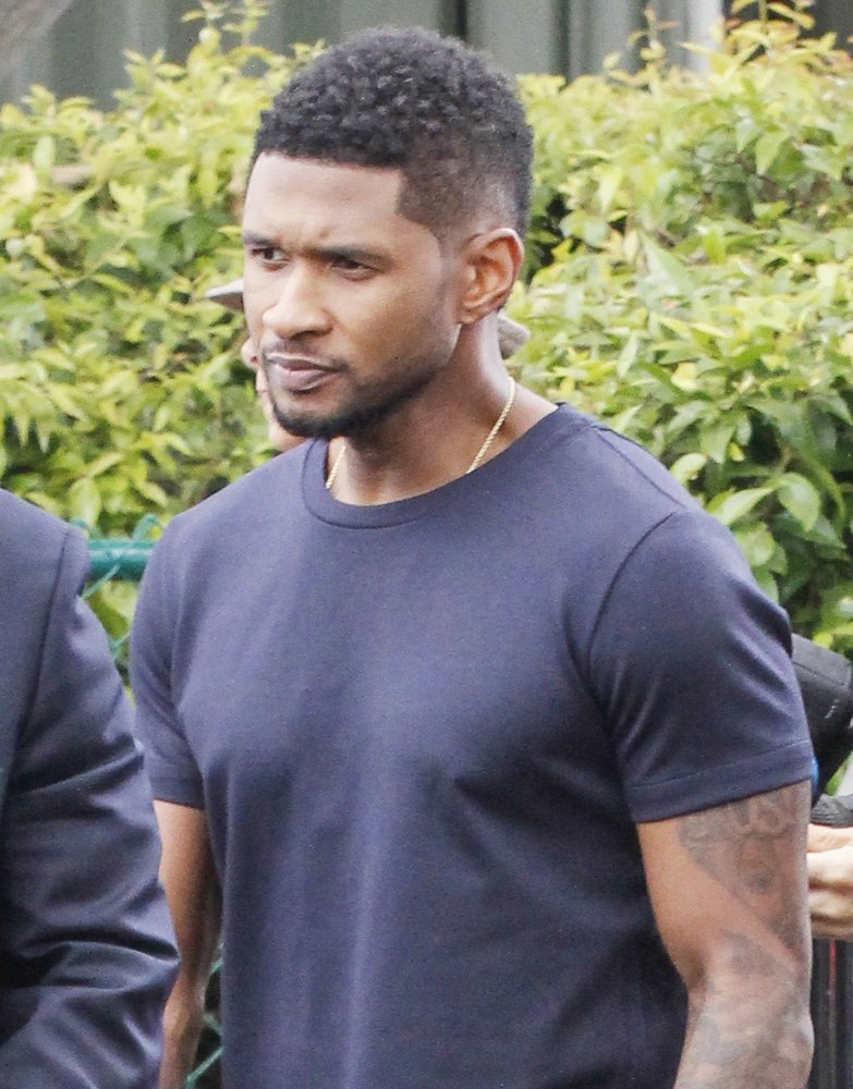 Usher Picture 339 Usher on Extra