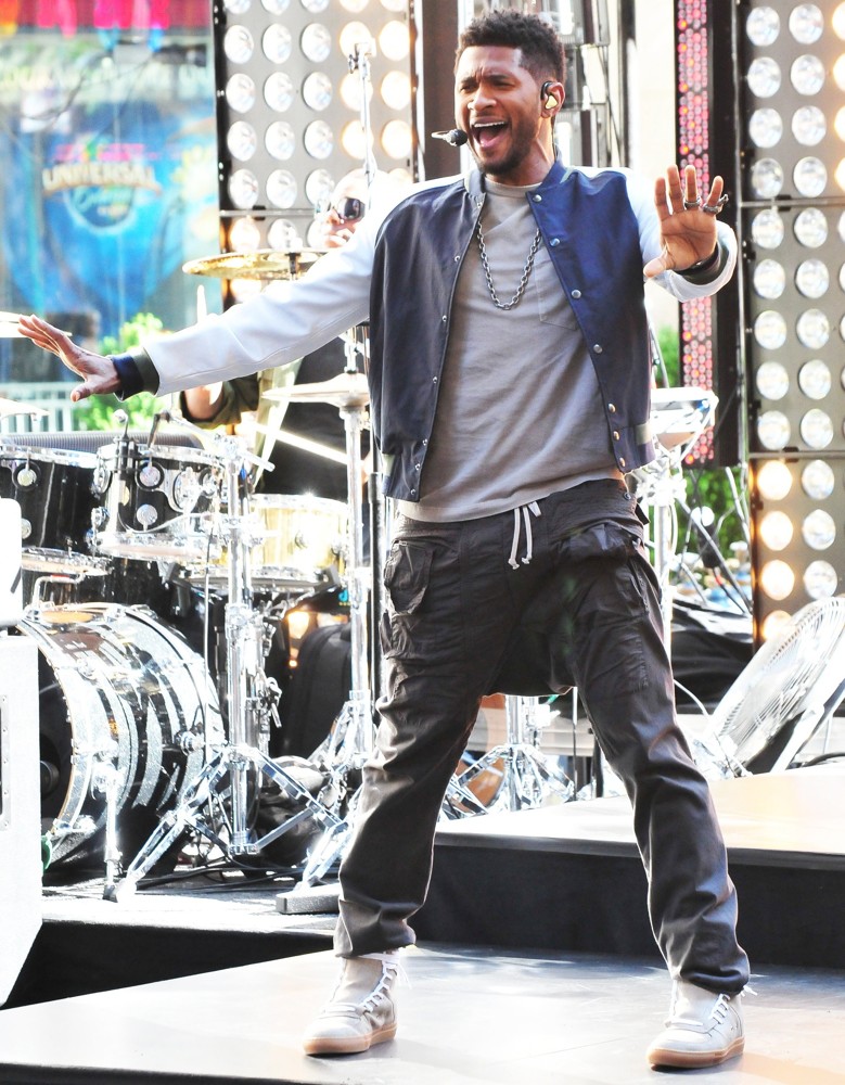 Usher;<br>Usher Performing Live as Part of The Today Show's Concert Series