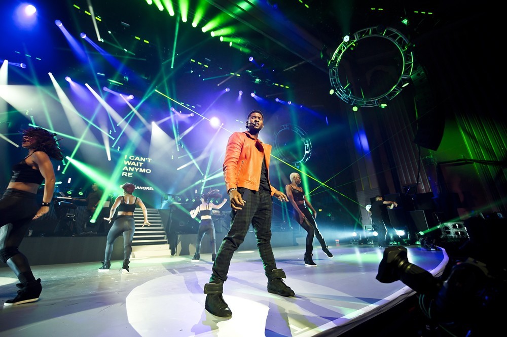 Usher;<br>Usher Performs at The Apollo Hammersmith