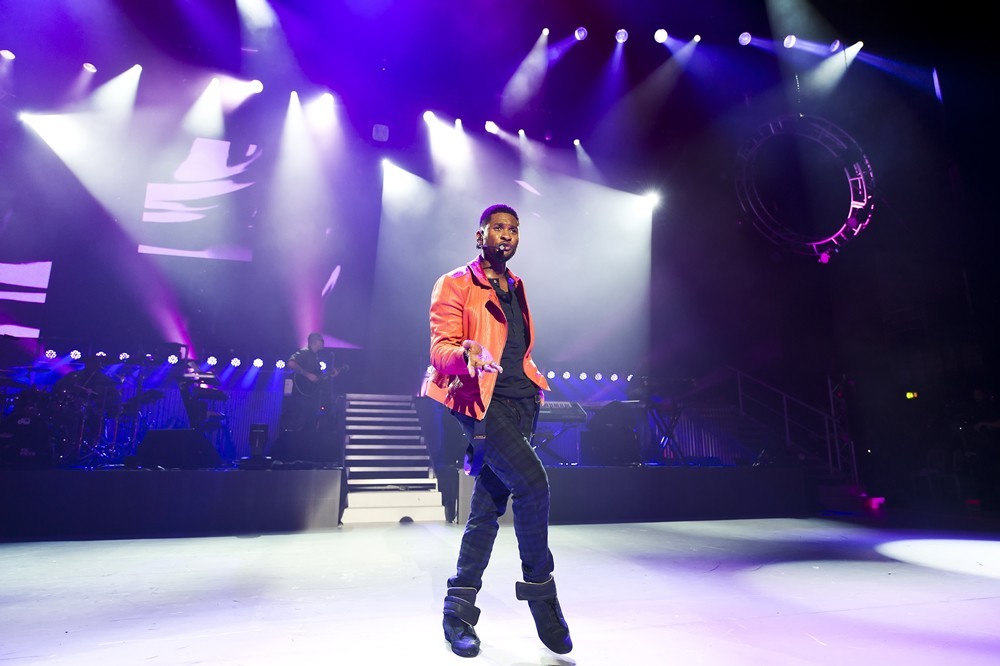 Usher;<br>Usher Performs at The Apollo Hammersmith