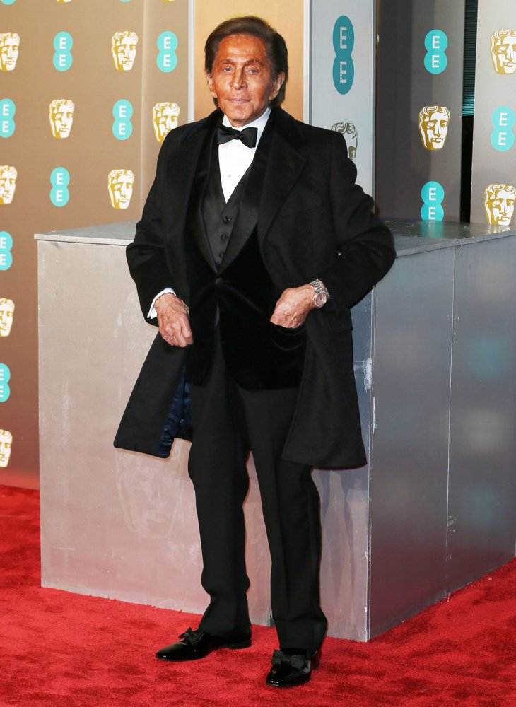 valentino-garavani-ee-british-academy-film-awards-2019-01.jpg