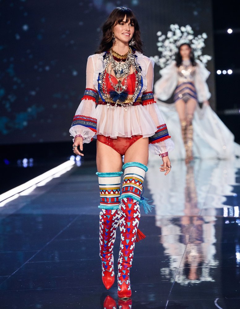 Vanessa Moody;<br>2017 Victoria's Secret Fashion Show - Runway