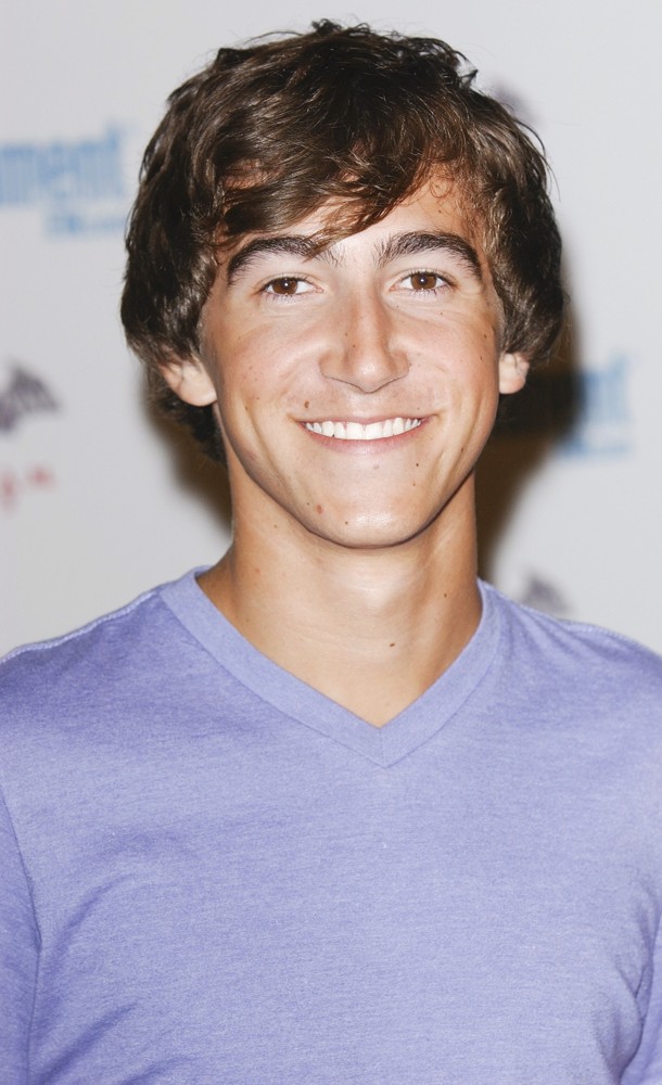 Vincent Martella;<br>Comic Con 2011 Day 3 - Entertainment Weekly Party - Arrivals