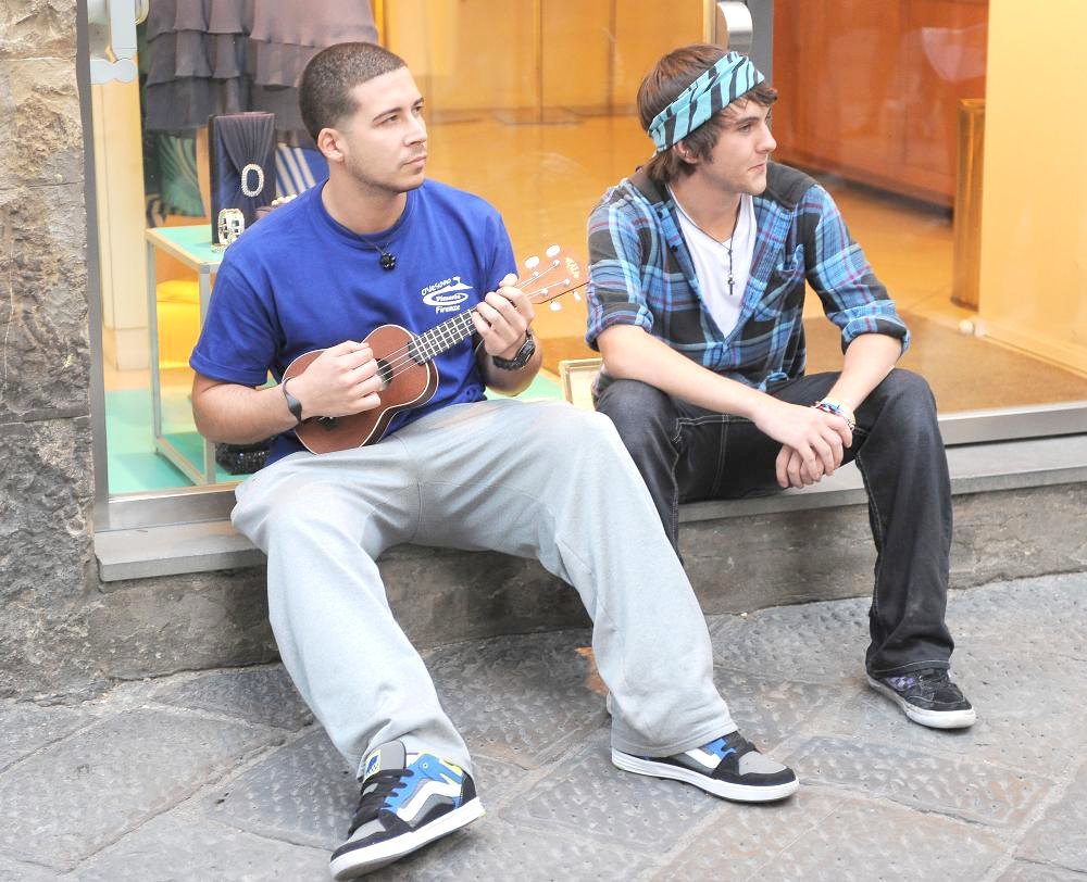 Vinny Guadagnino;<br>Jersey Shore Cast Members Decide to do Some Busking in Order to Make A Little Extra Money