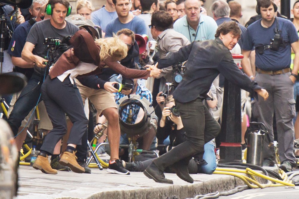 Tom Cruise and Annabelle Wallis Are Spotted Filming The Mummy