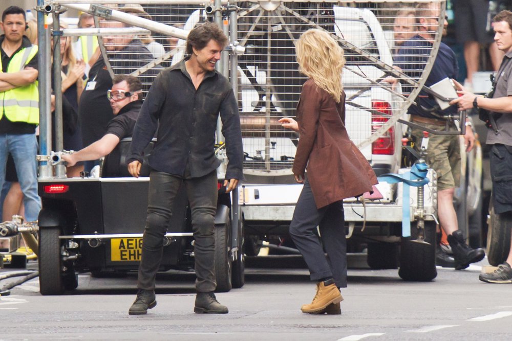 Tom Cruise and Annabelle Wallis Are Spotted Filming The Mummy