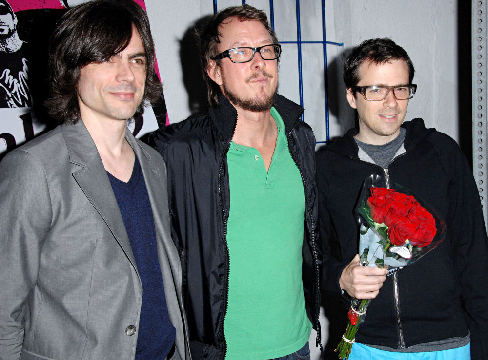 Weezer;<br>Blink-182 Tour launch