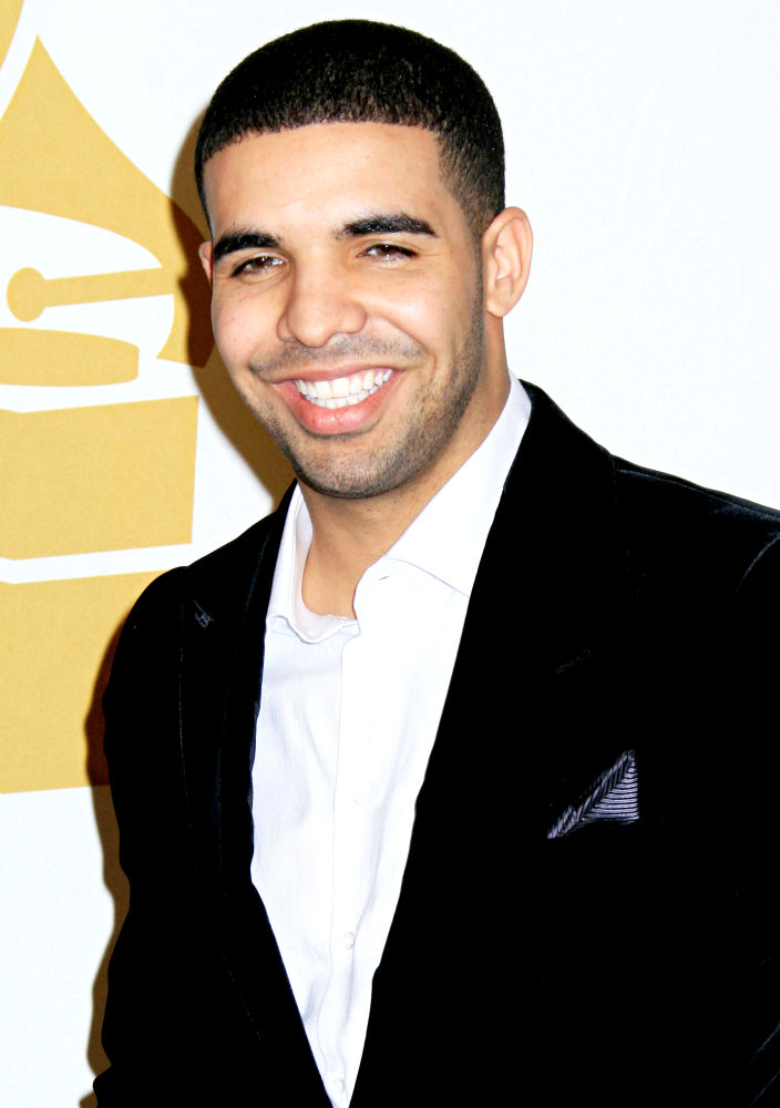 Drake Picture 16 - 2009 American Music Awards - Arrivals