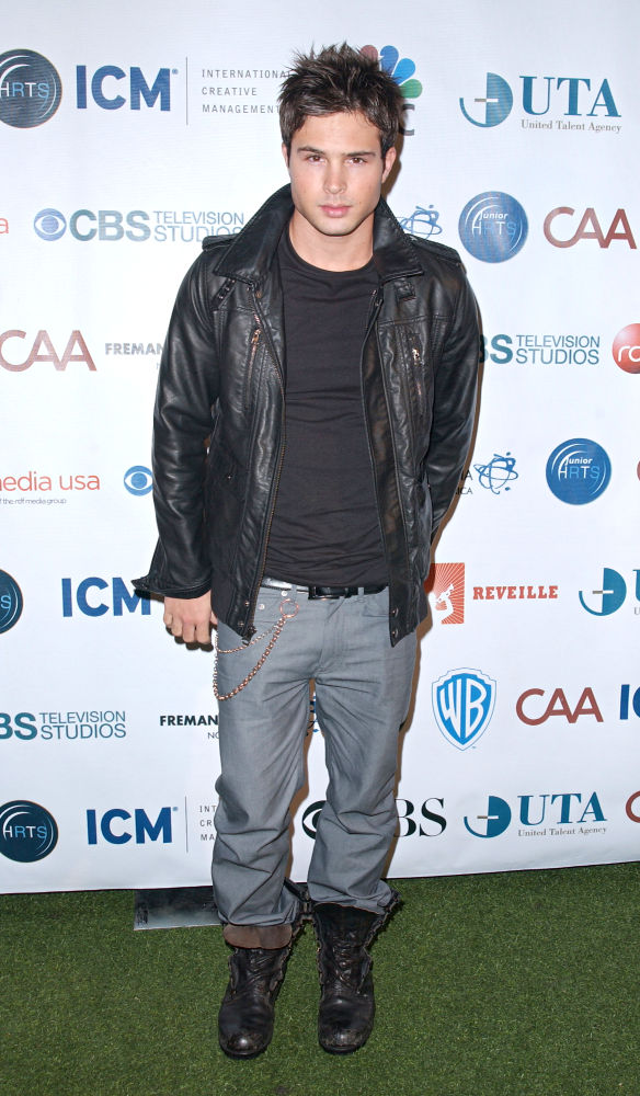 Cody Longo;<br>7th Annual 'Young Hollywood' Holiday Party - Arrivals