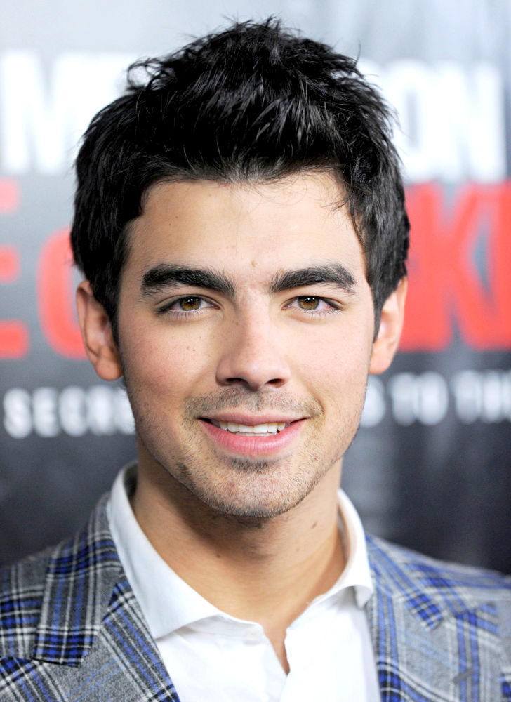 Joe Jonas;Jonas Brothers;<br>Los Angeles premiere of 'Edge of Darkness'