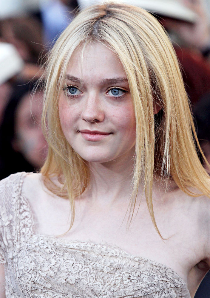 Dakota Fanning;<br>2010 Los Angeles Film Festival - Premiere of 'The Twilight Saga's Eclipse' - Arrivals