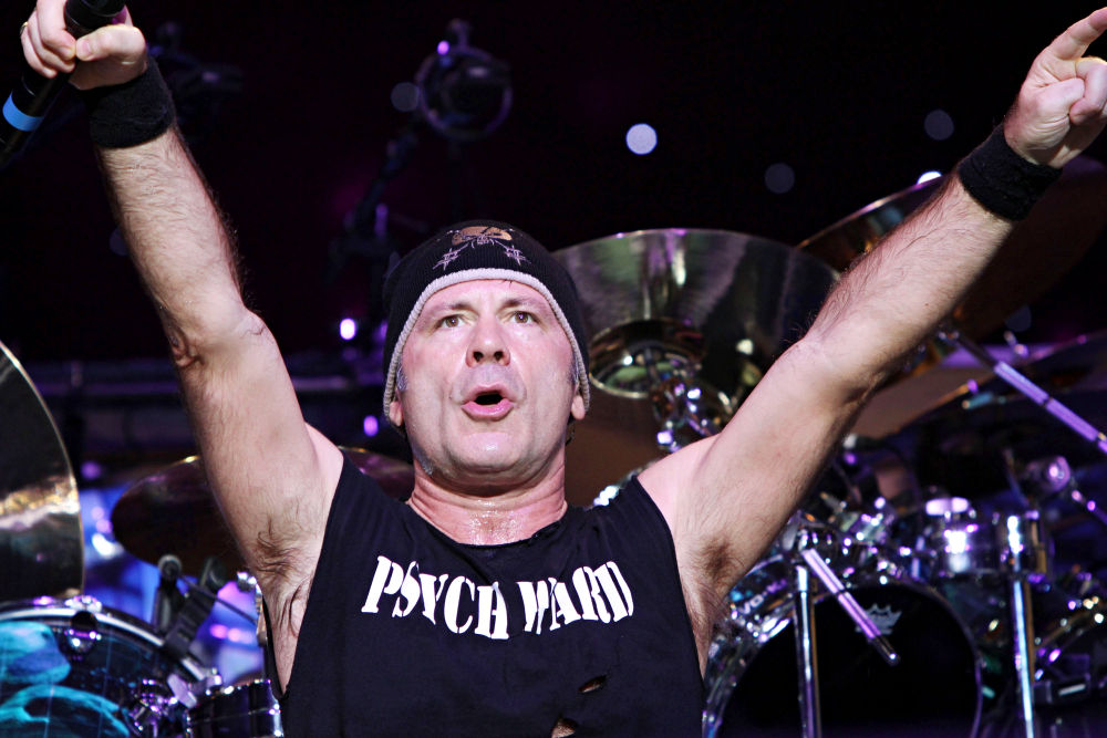Glastonbury Too 'Polite' for Iron Maiden
