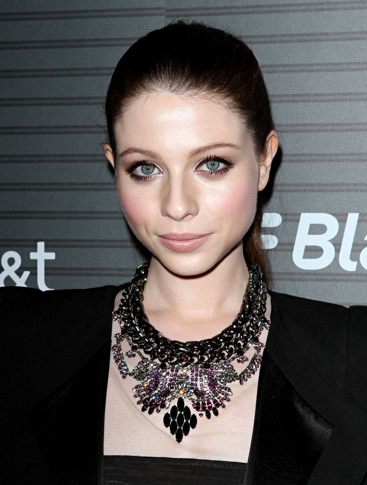 Michelle Trachtenberg;<br>Blackberry Torch From AT&T U.S. Launch Party - Arrivals
