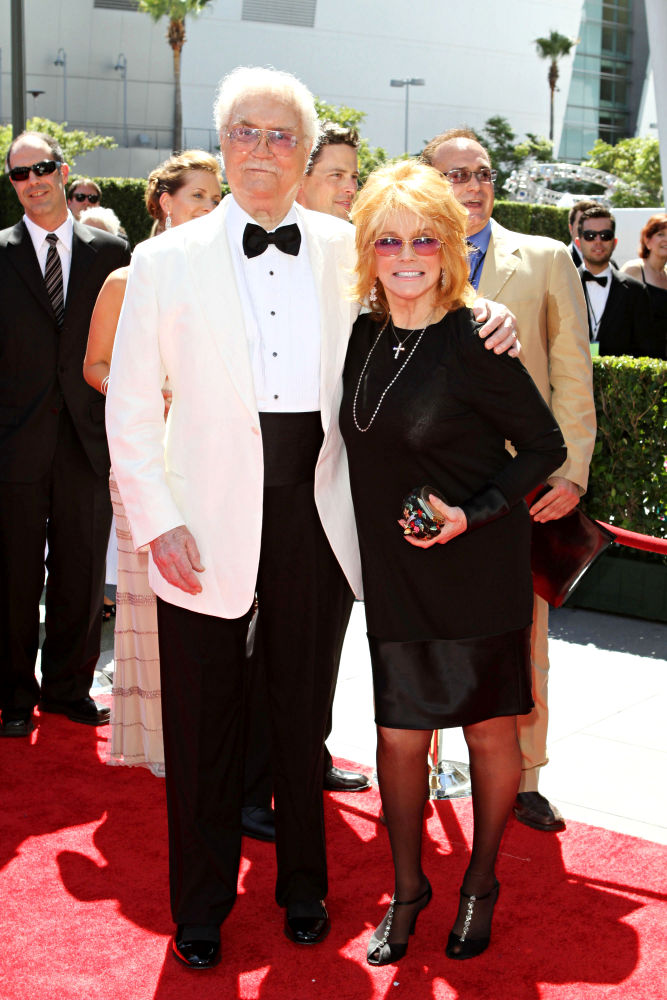 Roger Smith;Ann-Margret;<br>2010 Creative Arts Emmy Awards - Arrivals