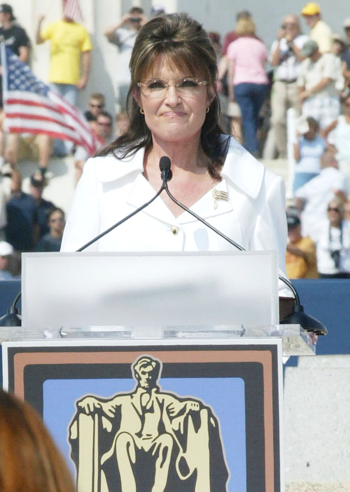 Sarah Palin;<br>Rally Honouring America's Service Personnel