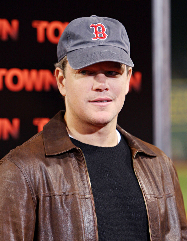 Matt Damon Not Yet Offered to Direct Ben Affleck-Scripted Film