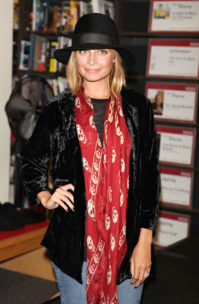Nicole Richie;<br>Nicole Richie Signing Copies of Her Book 'Priceless'