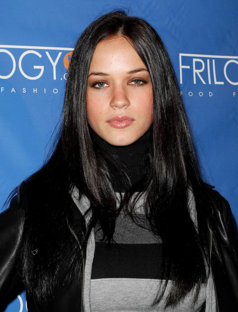 Alexis Knapp;<br>Kick-Off Extravaganza Celebrating The Launch of FRILOGY.com