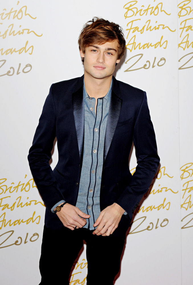 Douglas Booth;<br>The British Fashion Awards 2010 - Arrivals