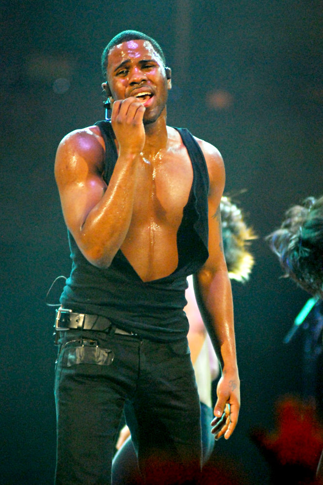 Jason Derulo;<br>The 2010 B96 Jingle Bash Show