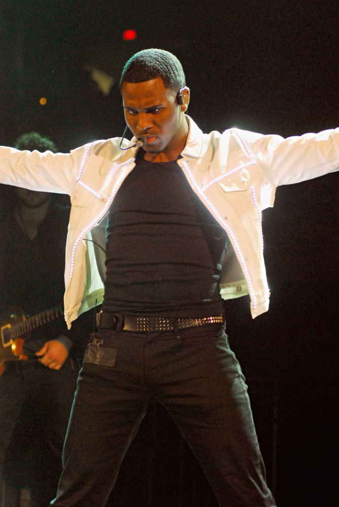 Jason Derulo;<br>The 2010 B96 Jingle Bash Show