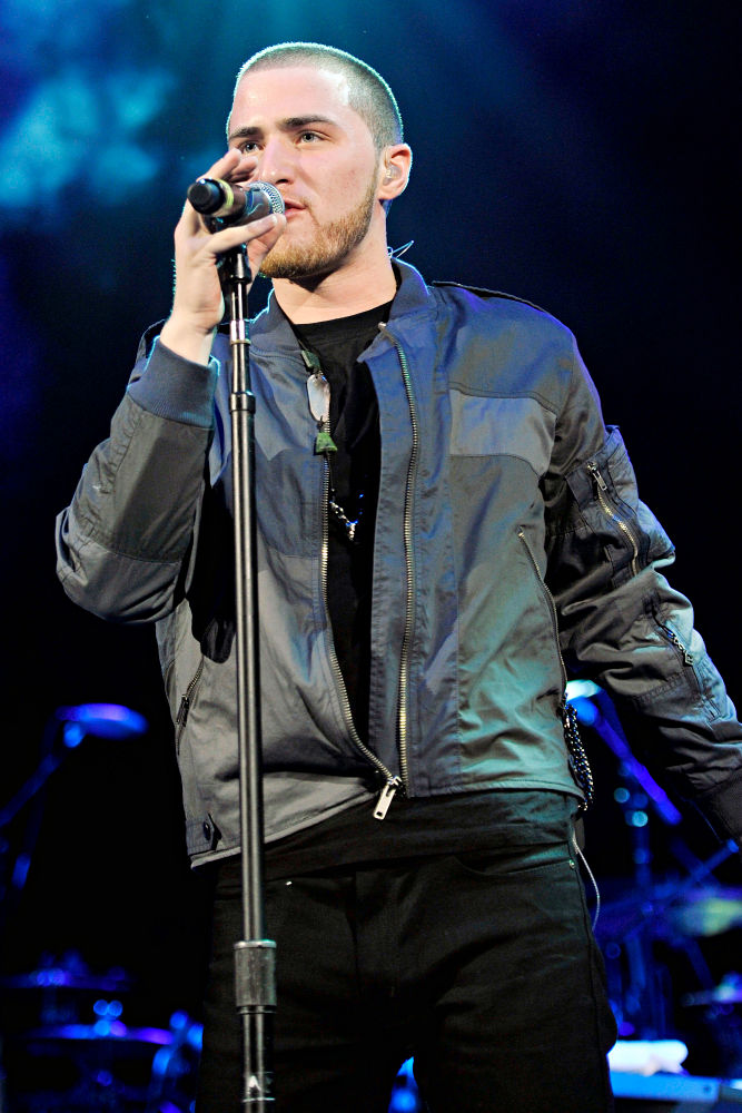 Mike Posner;<br>The 2010 B96 Jingle Bash Show
