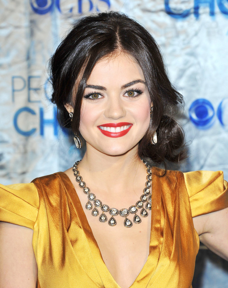Lucy Hale;<br>2011 People's Choice Awards - Arrivals