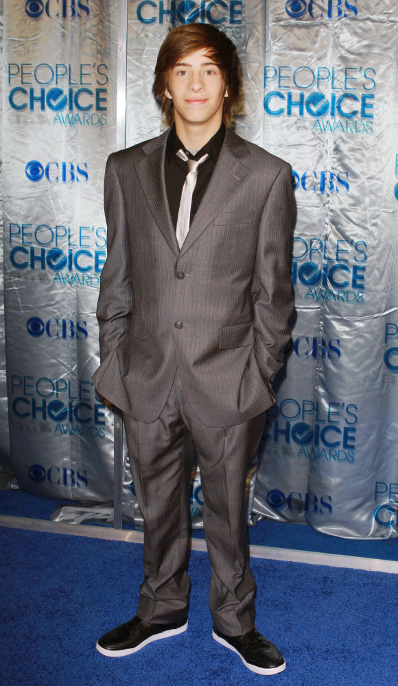 Jimmy Bennett;<br>2011 People's Choice Awards - Arrivals