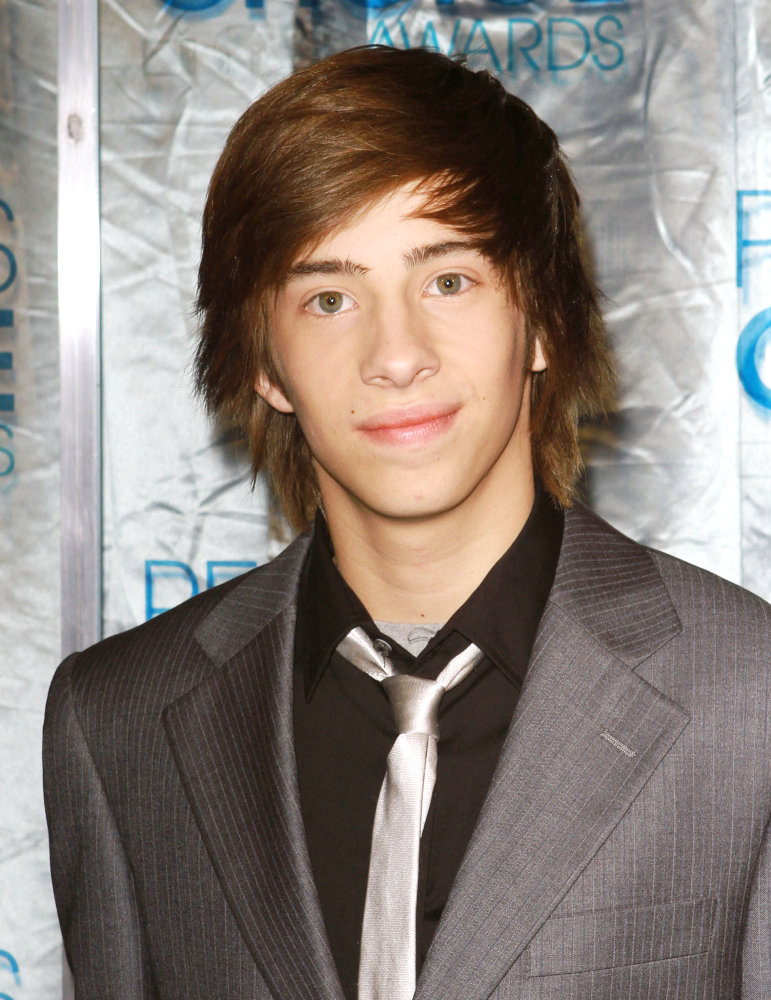 Jimmy Bennett;<br>2011 People's Choice Awards - Arrivals