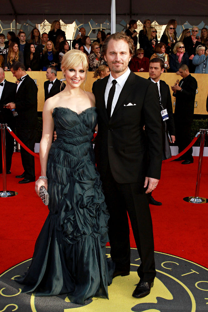 Cara Buono;<br>The 17th Annual Screen Actors Guild Awards (SAG Awards 2011) - Arrivals