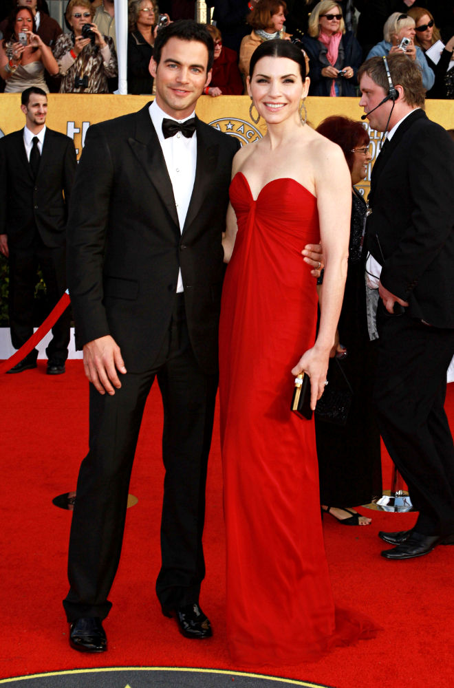 Keith Lieberthal;Julianna Margulies;<br>The 17th Annual Screen Actors Guild Awards (SAG Awards 2011) - Arrivals