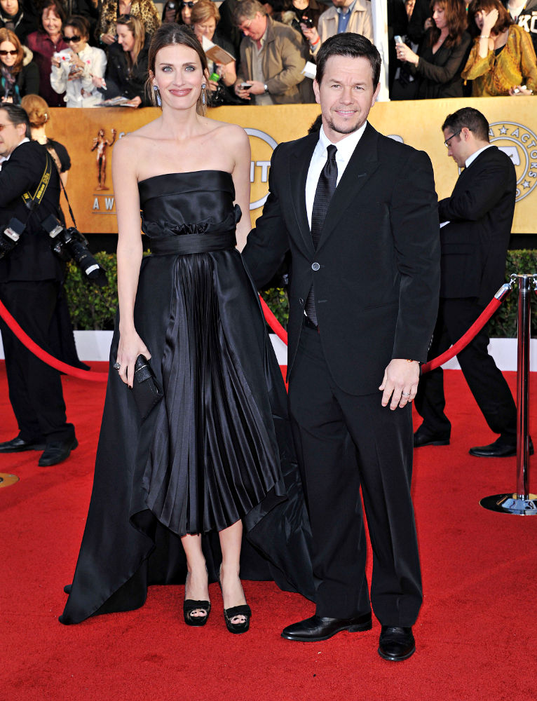Rhea Durham;Mark Wahlberg;<br>The 17th Annual Screen Actors Guild Awards (SAG Awards 2011) - Arrivals