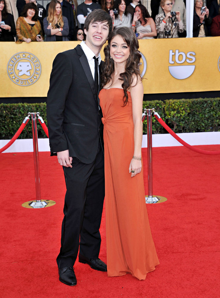 Matt Prokop;Sarah Hyland;<br>The 17th Annual Screen Actors Guild Awards (SAG Awards 2011) - Arrivals