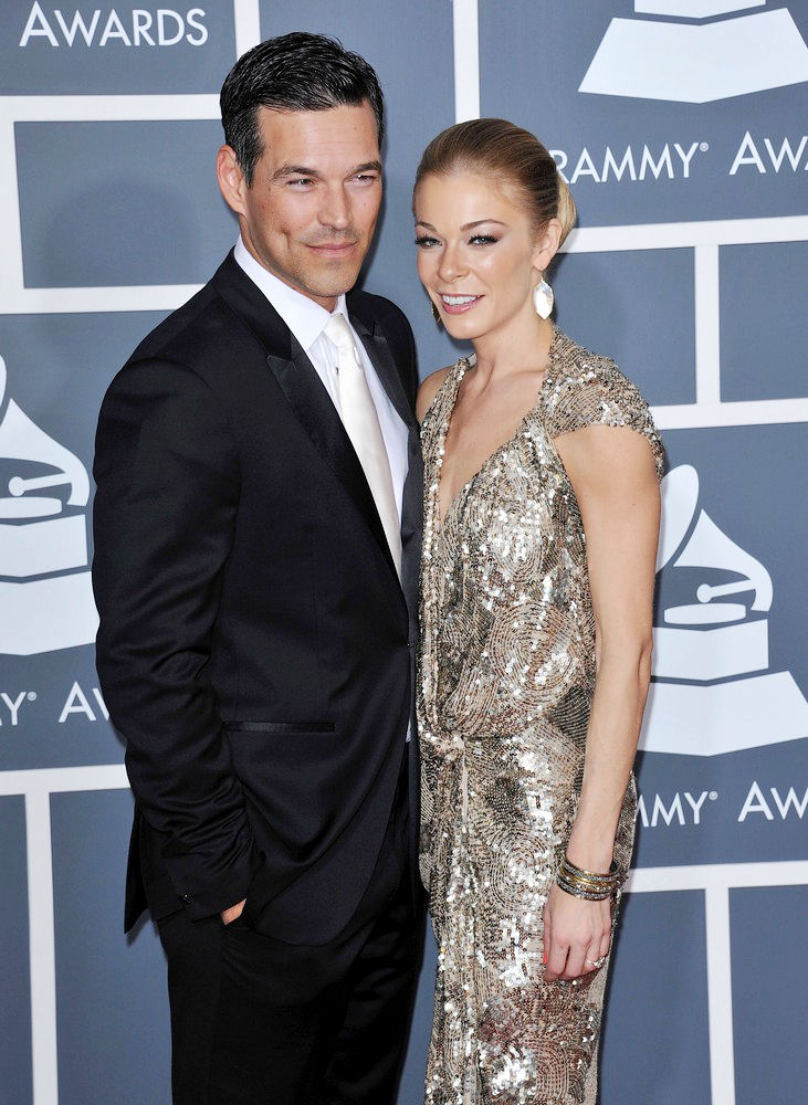 Eddie Cibrian;LeAnn Rimes;<br>The 53rd Annual GRAMMY Awards - Red Carpet Arrivals