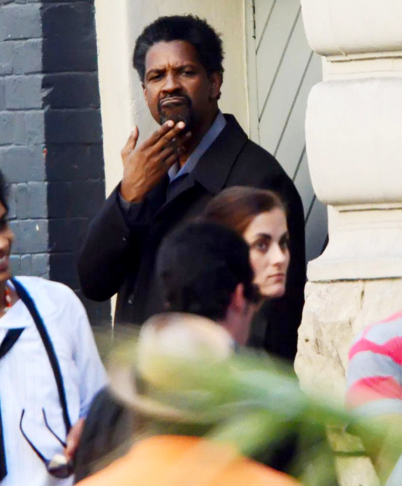 Denzel Washington;<br>Filming A Scene for New Film 'Safe House'