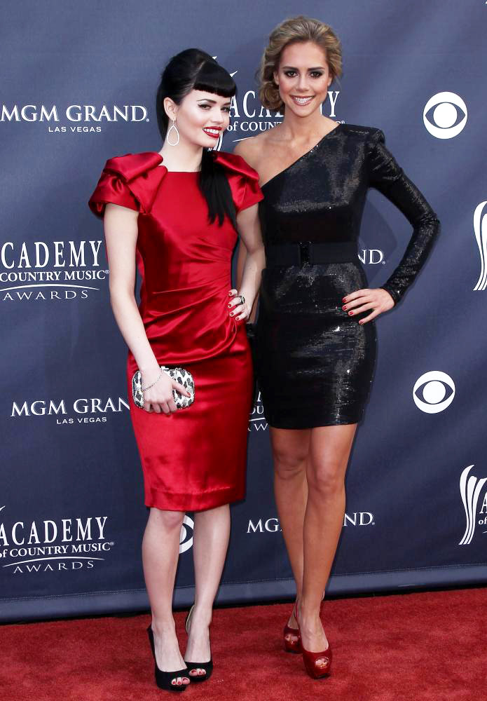 The JaneDear Girls;<br>The Academy of Country Music Awards 2011 - Arrivals