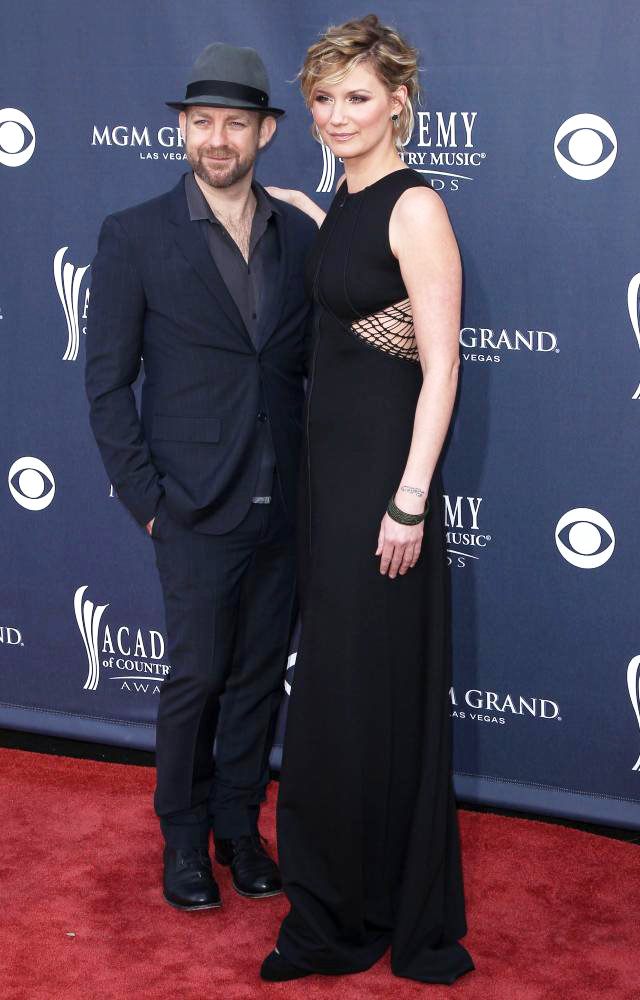 Sugarland;<br>The Academy of Country Music Awards 2011 - Arrivals