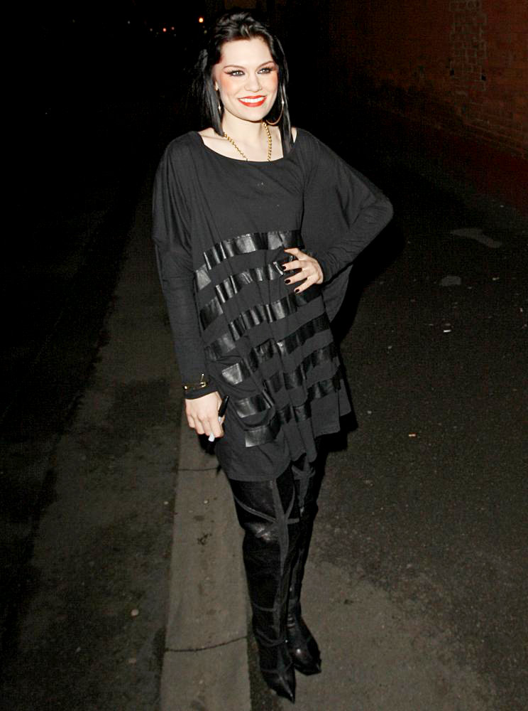 Jessie J;<br>Jessie J Leaving The Shepherd's Bush Empire
