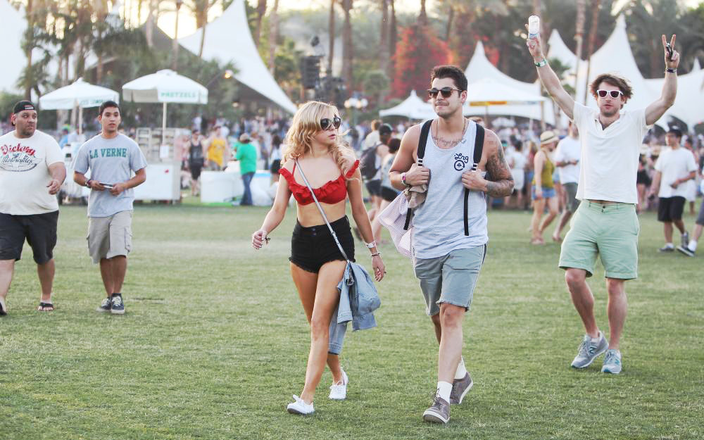 Robert Kardashian;<br>Celebrities at The 2011 Coachella Valley Music and Arts Festival - Day 2