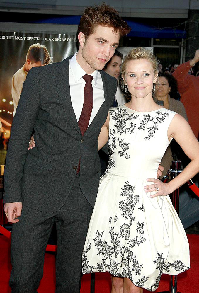 Robert Pattinson;Reese Witherspoon;<br>The World Premiere of 'Water for Elephants' - Arrivals