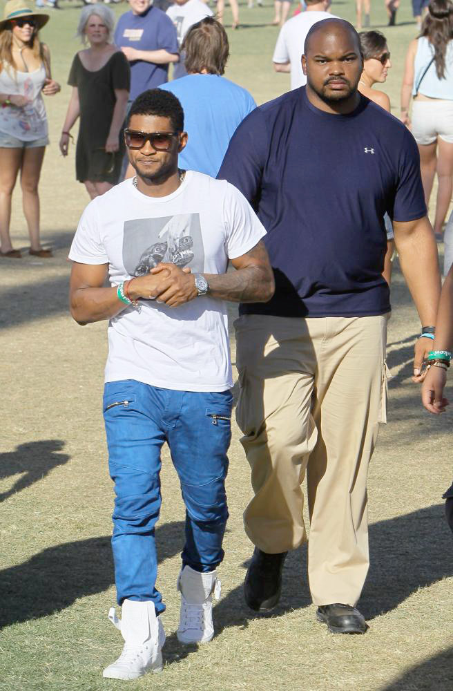 Usher;<br>Celebrities at The 2011 Coachella Valley Music and Arts Festival - Day 3