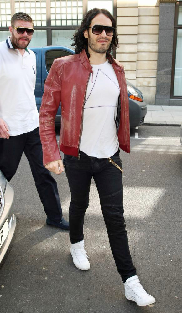 Russell Brand's Concerns Over Alcohol in 'Arthur'