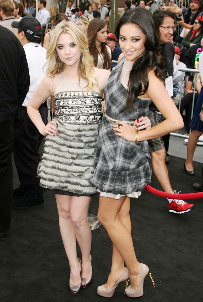 Ashley Benson;Shay Mitchell;<br>'Pirates of the Caribbean: On Stranger Tides' World Premiere