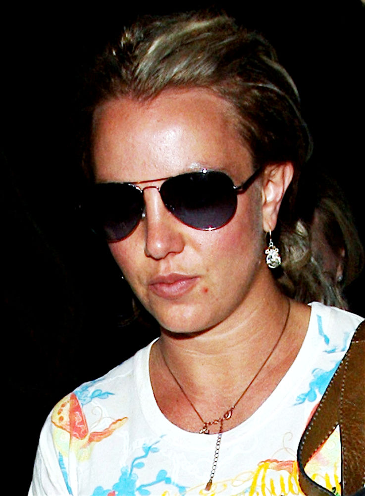Britney Spears;<br>Britney Spears Leaving Glenwood Place Recording Studio